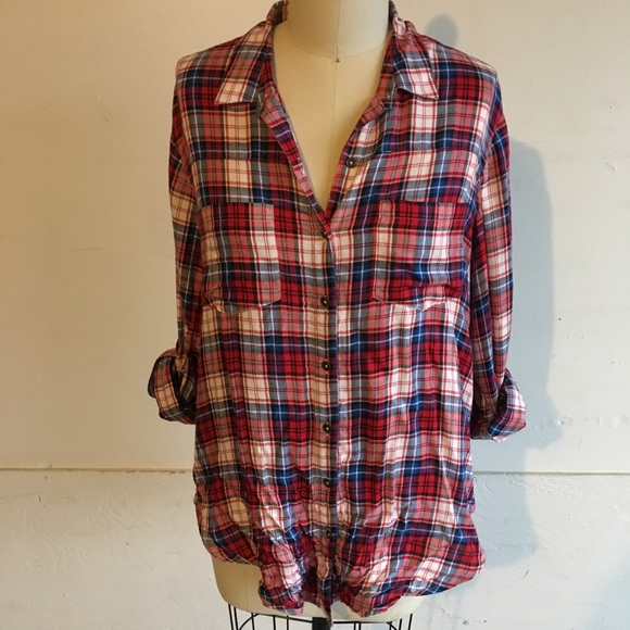 Tops - NWOT Plaid Button Up